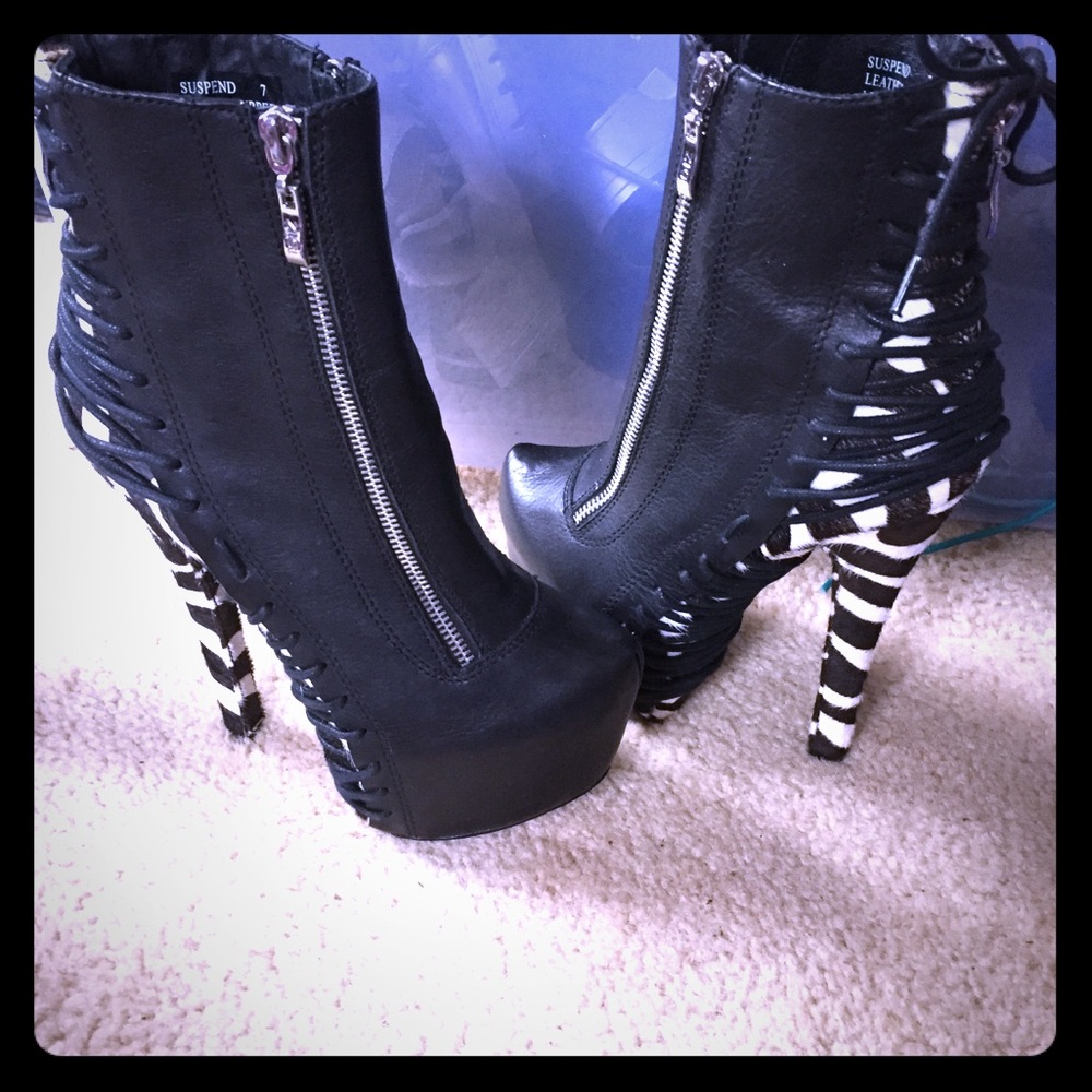 Zigi platform heels